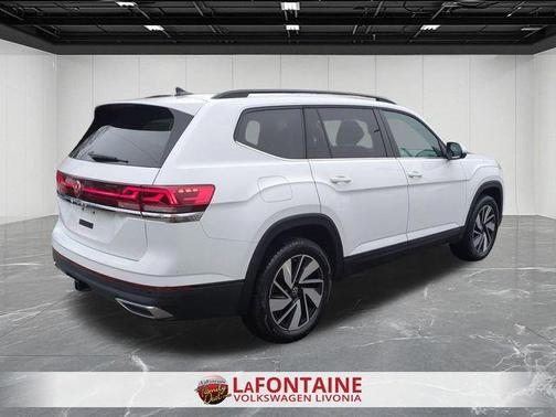 2025 Volkswagen Atlas 2.0T SE w/Technology