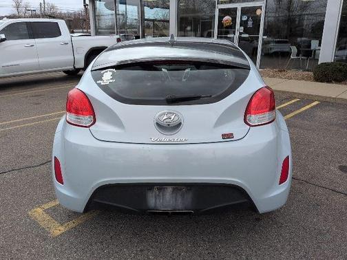 2014 Hyundai Veloster RE:FLEX w/Black