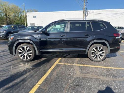 Deep Black Pearl Effect 2021 Volkswagen Atlas 3.6 V6 SEL R-Line