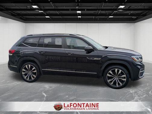 Deep Black Pearl Effect 2021 Volkswagen Atlas 3.6 V6 SEL R-Line