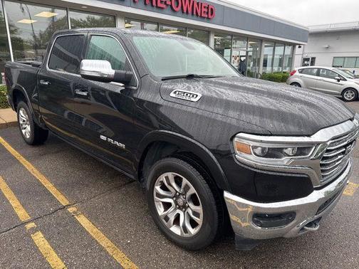 Diamond Black 2019 RAM 1500 Longhorn