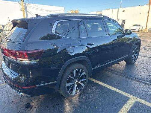 2024 Volkswagen Atlas 2.0T SEL Premium R-Line