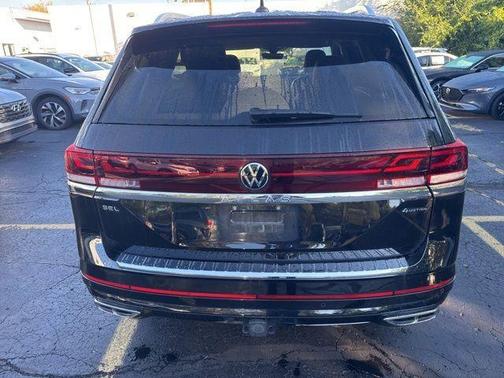 2024 Volkswagen Atlas 2.0T SEL Premium R-Line