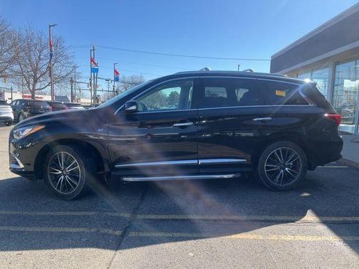 2018 INFINITI QX60 Base