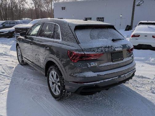 2025 Audi Q3 45 S line Premium