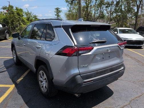Silver Sky Metallic 2020 Toyota RAV4 LE