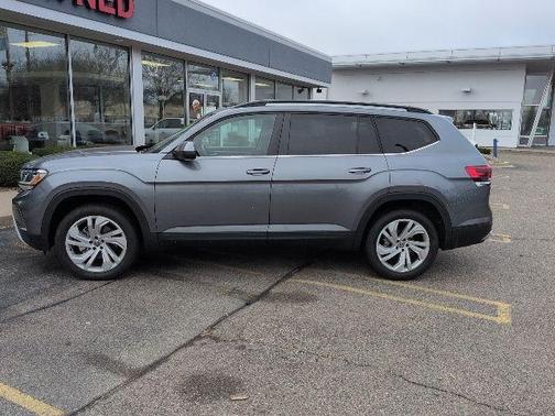 2023 Volkswagen Atlas 3.6L SE w/Technology