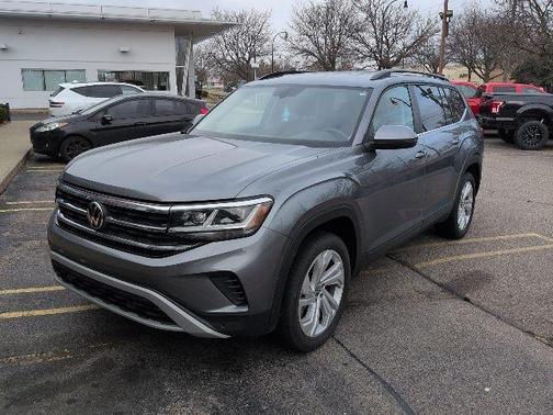 2023 Volkswagen Atlas 3.6L SE w/Technology
