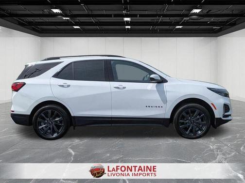 Summit White 2023 Chevrolet Equinox RS