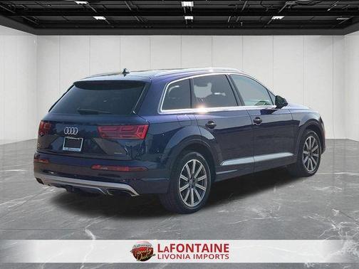 Navarra Blue Metallic 2019 Audi Q7 55 Premium Plus