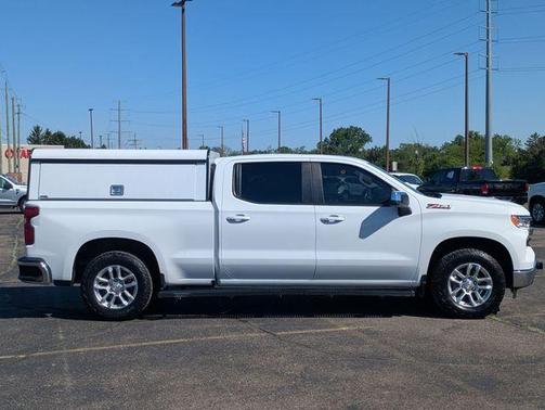 Summit White 2023 Chevrolet Silverado 1500 LT