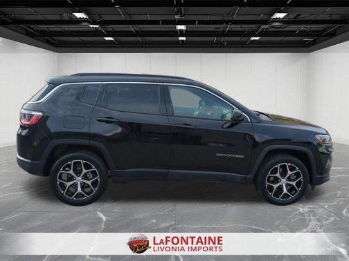Diamond Black 2024 Jeep Compass Limited