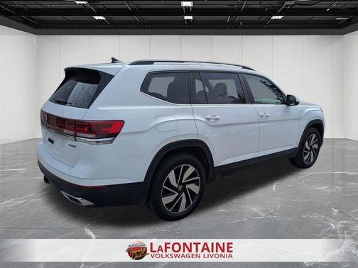 2025 Volkswagen Atlas 2.0T SE