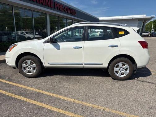 Pearl White 2014 Nissan Rogue Select S