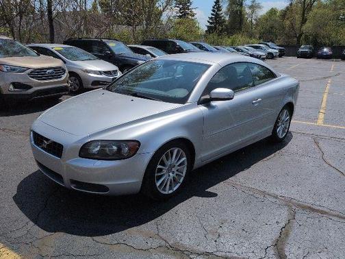 Silver 2008 Volvo C70 T5