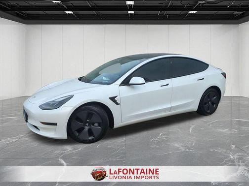 White 2021 Tesla Model 3 Long Range