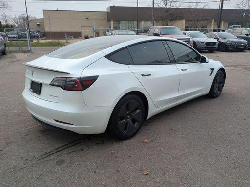 White 2021 Tesla Model 3 Long Range