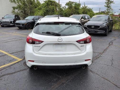 Snowflake White Pearl Metallic 2017 Mazda Mazda3 Touring 2.5
