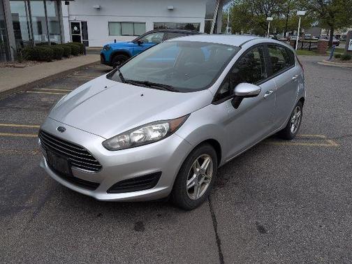 Ingot Silver 2018 Ford Fiesta SE
