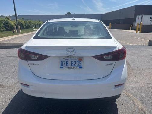 Snowflake White Pearl Metallic 2018 Mazda Mazda3 Touring