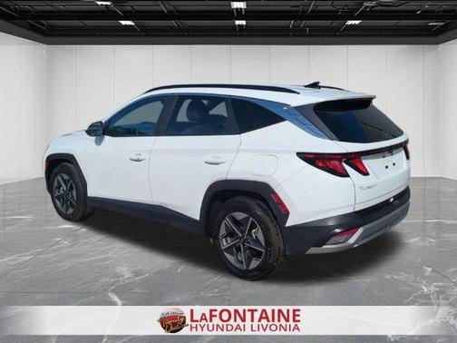 White Pearl 2026 Hyundai TUCSON SEL