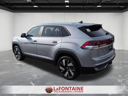 2024 Volkswagen Atlas Cross Sport 2.0T SE w/Technology