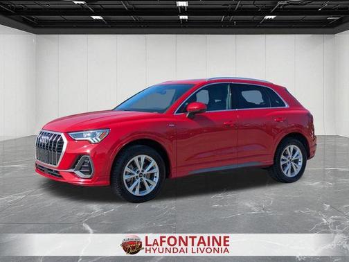 2024 Audi Q3 45 S line Premium