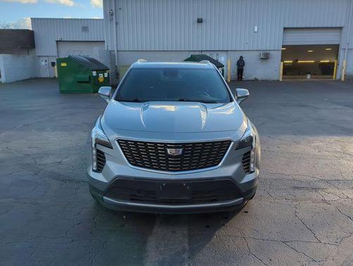 2023 Cadillac XT4 Premium Luxury