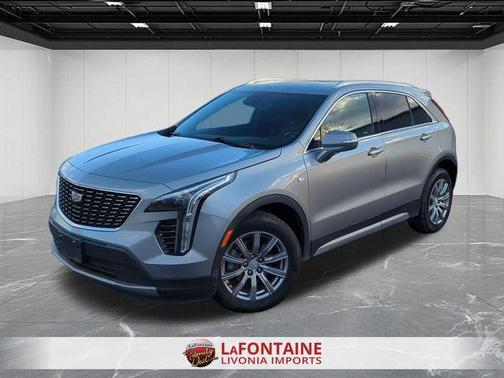 2023 Cadillac XT4 Premium Luxury