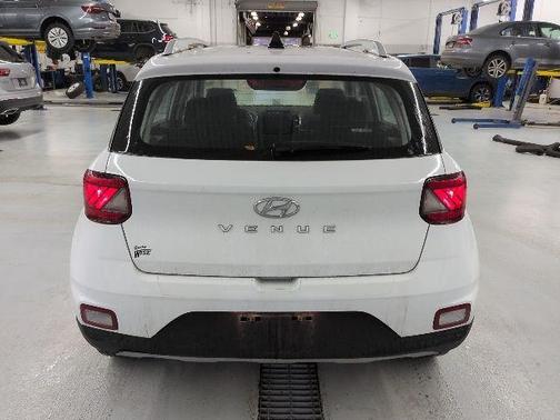 2022 Hyundai VENUE SEL