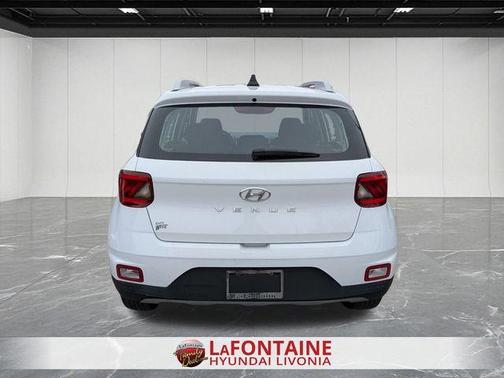 2022 Hyundai VENUE SEL