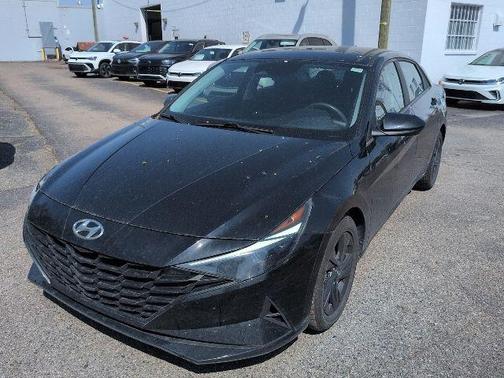 Phantom Black 2023 Hyundai ELANTRA SEL