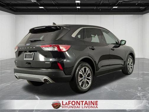 2022 Ford Escape SEL