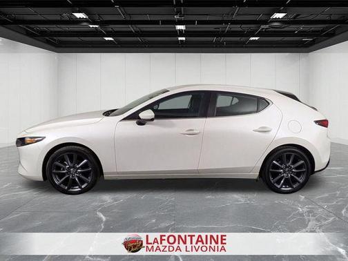 2023 Mazda Mazda3 FWD w/Preferred Package