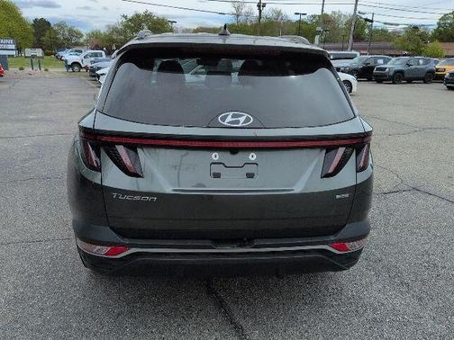 Gray 2023 Hyundai TUCSON SEL