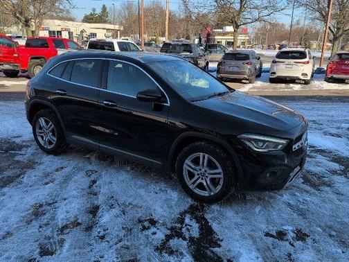 2022 Mercedes-Benz GLA 250 Base 4MATIC