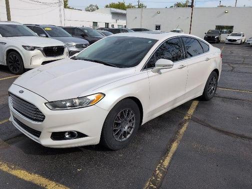White Platinum Clearcoat Metallic 2016 Ford Fusion Titanium