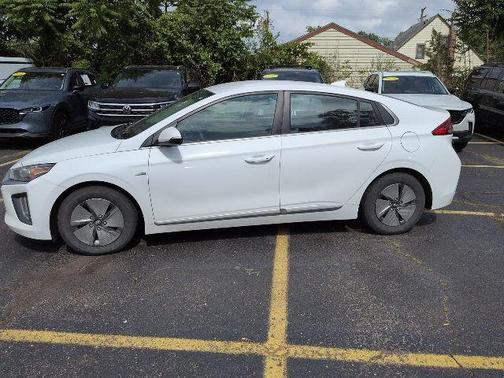 Ceramic White 2020 Hyundai IONIQ Hybrid SE