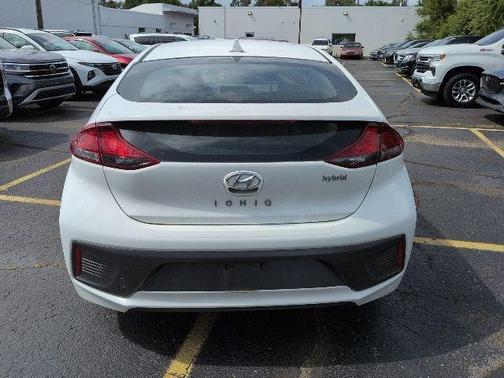 Ceramic White 2020 Hyundai IONIQ Hybrid SE