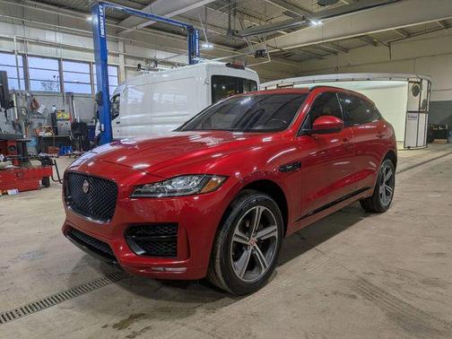 Italian Racing Red 2017 Jaguar F-PACE 20d R-Sport