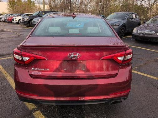 2016 Hyundai SONATA SE
