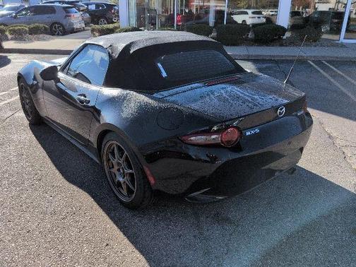 2022 Mazda MX-5 Miata Sport