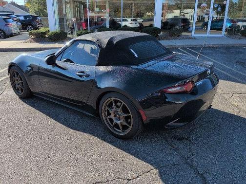 2022 Mazda MX-5 Miata Sport