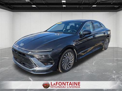 2024 Hyundai SONATA Hybrid Limited