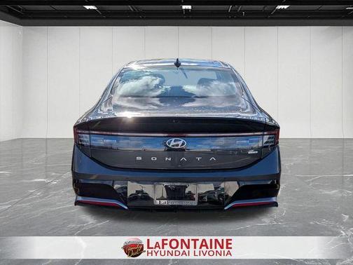 2024 Hyundai SONATA Hybrid Limited