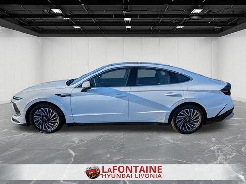 2025 Hyundai SONATA Hybrid Limited