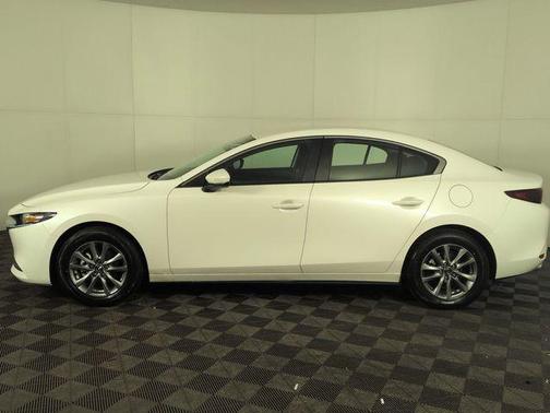 Snowflake White Pearl Mica 2025 Mazda Mazda3 2.5 S