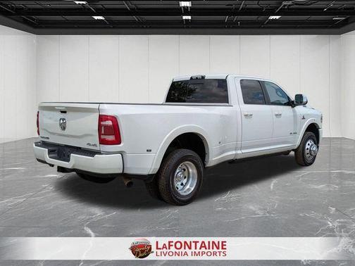 Pearl White 2019 RAM 3500 Laramie