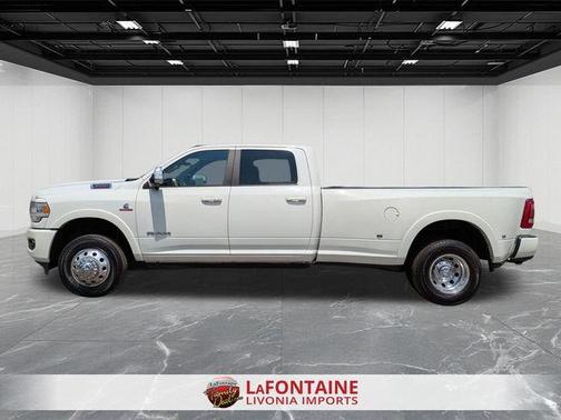 Pearl White 2019 RAM 3500 Laramie