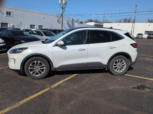 2021 Ford Escape SE
